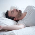 Apneia do sono está ligada a várias doenças do coração